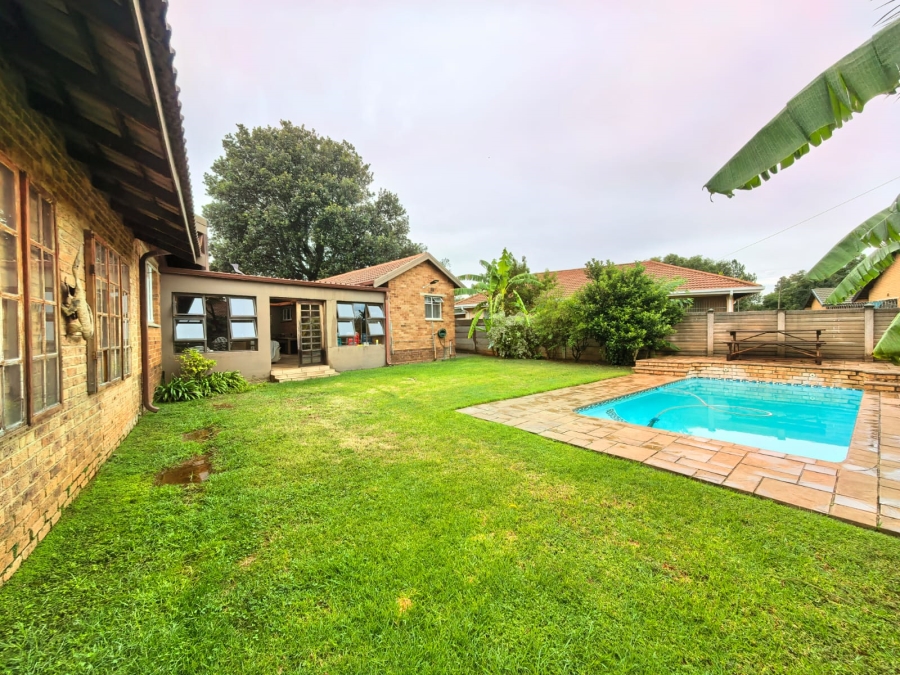 3 Bedroom Property for Sale in Vaalpark Free State